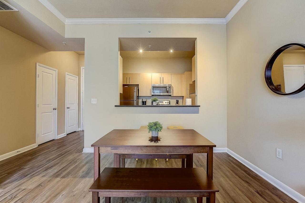 Frontdesk Oakwood Residence Apts Uptown Dallas Luaran gambar