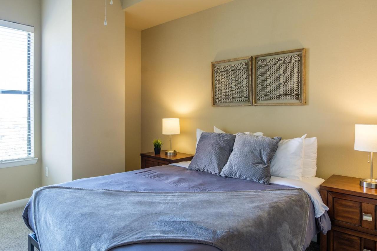 Frontdesk Oakwood Residence Apts Uptown Dallas Luaran gambar