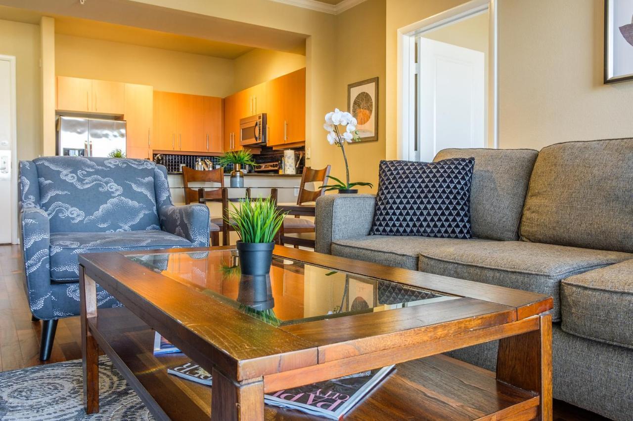Frontdesk Oakwood Residence Apts Uptown Dallas Luaran gambar