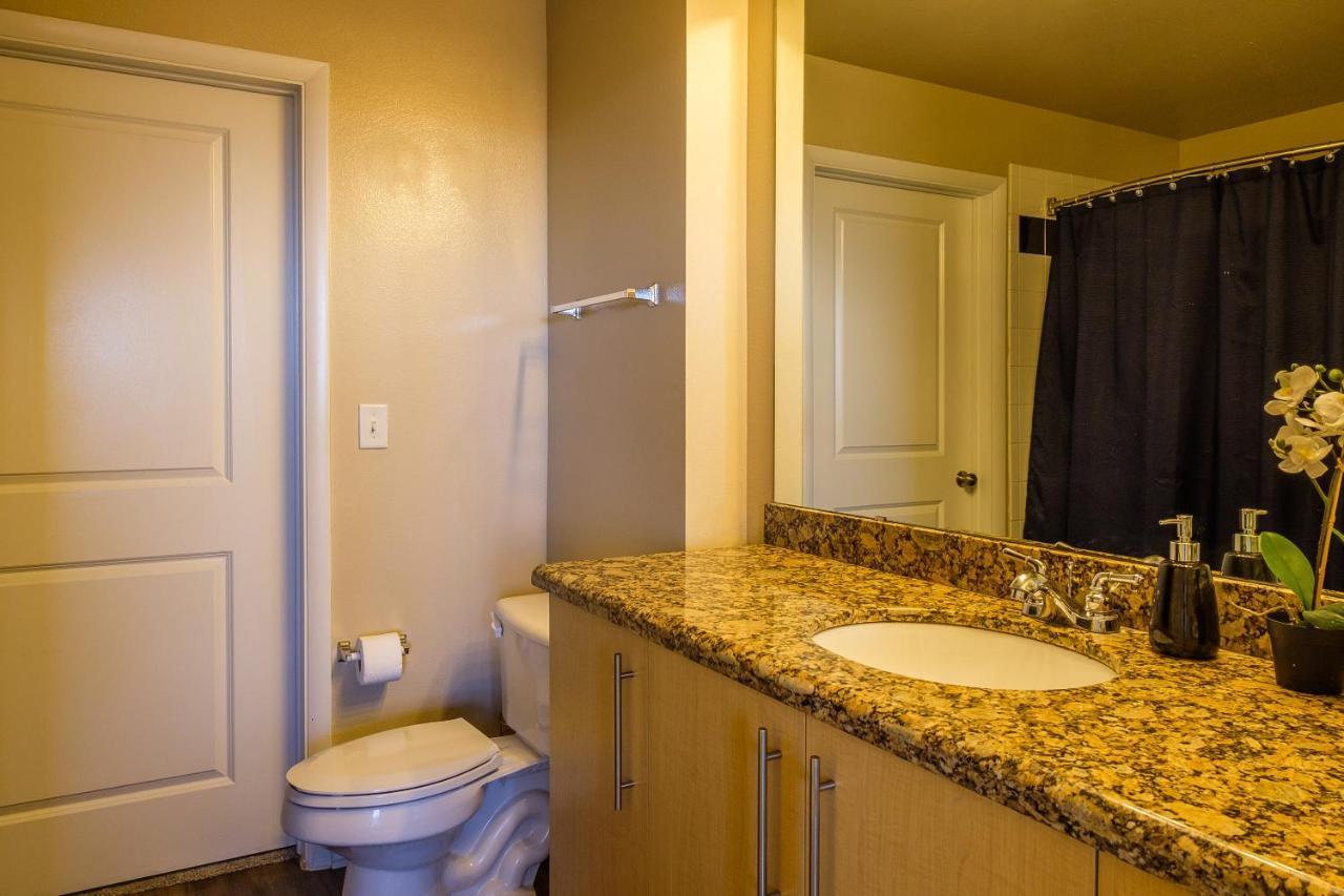 Frontdesk Oakwood Residence Apts Uptown Dallas Luaran gambar