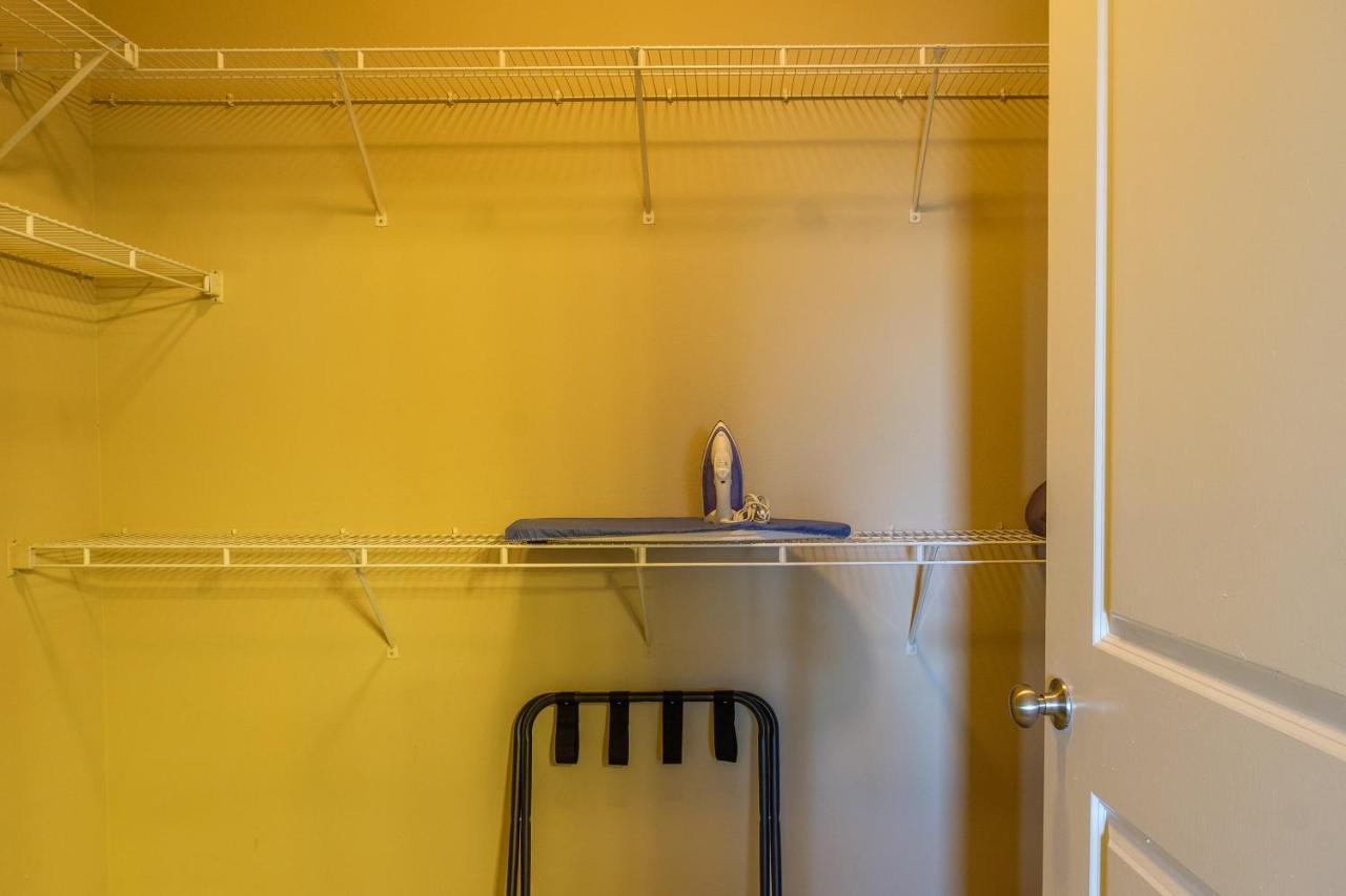 Frontdesk Oakwood Residence Apts Uptown Dallas Luaran gambar