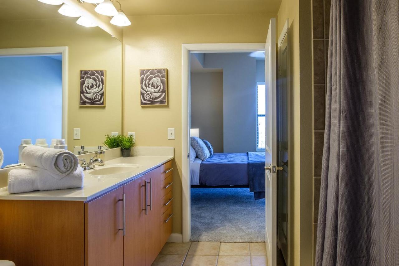 Frontdesk Oakwood Residence Apts Uptown Dallas Luaran gambar