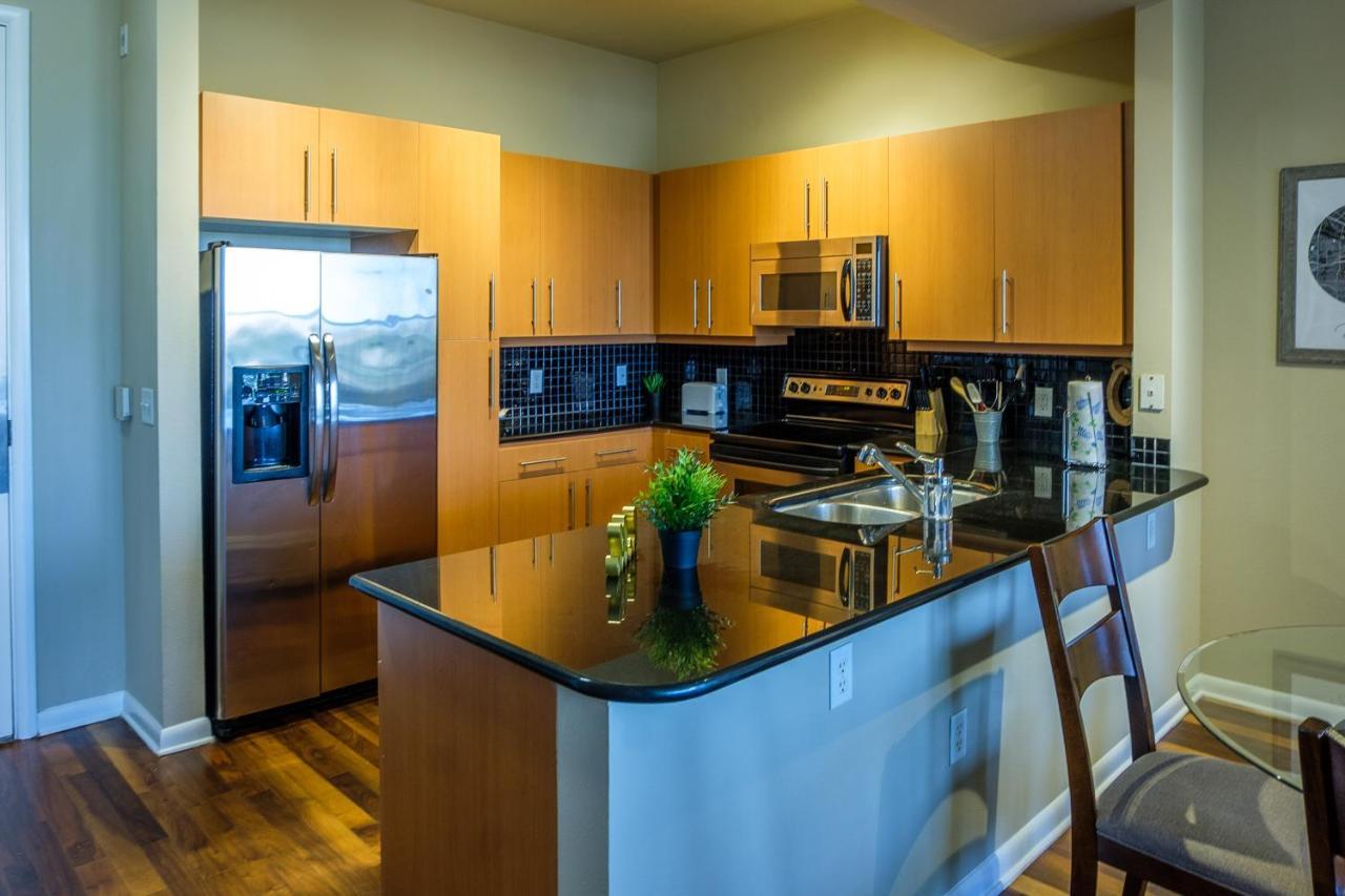 Frontdesk Oakwood Residence Apts Uptown Dallas Luaran gambar