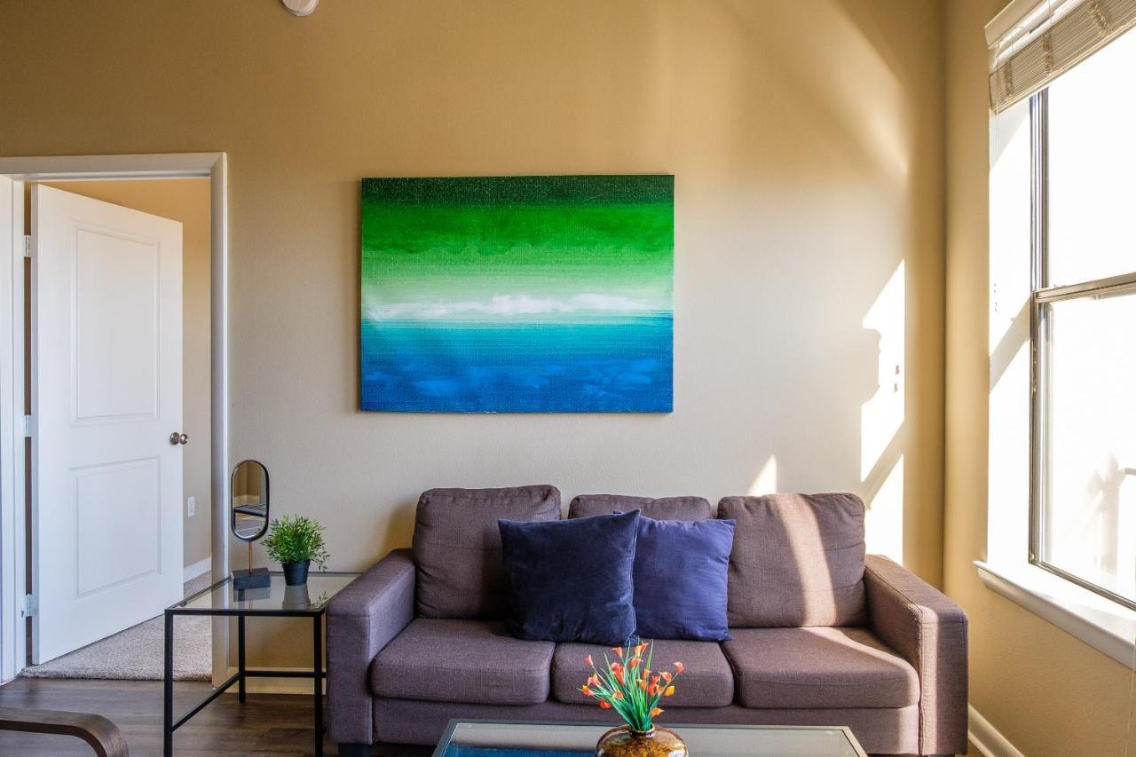 Frontdesk Oakwood Residence Apts Uptown Dallas Luaran gambar